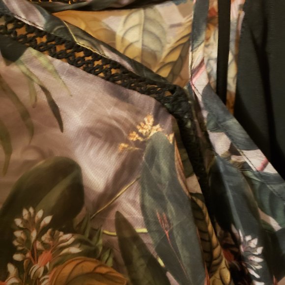 Brand New City Chic Tropical Print Maxi Dress - Picture 5 of 9